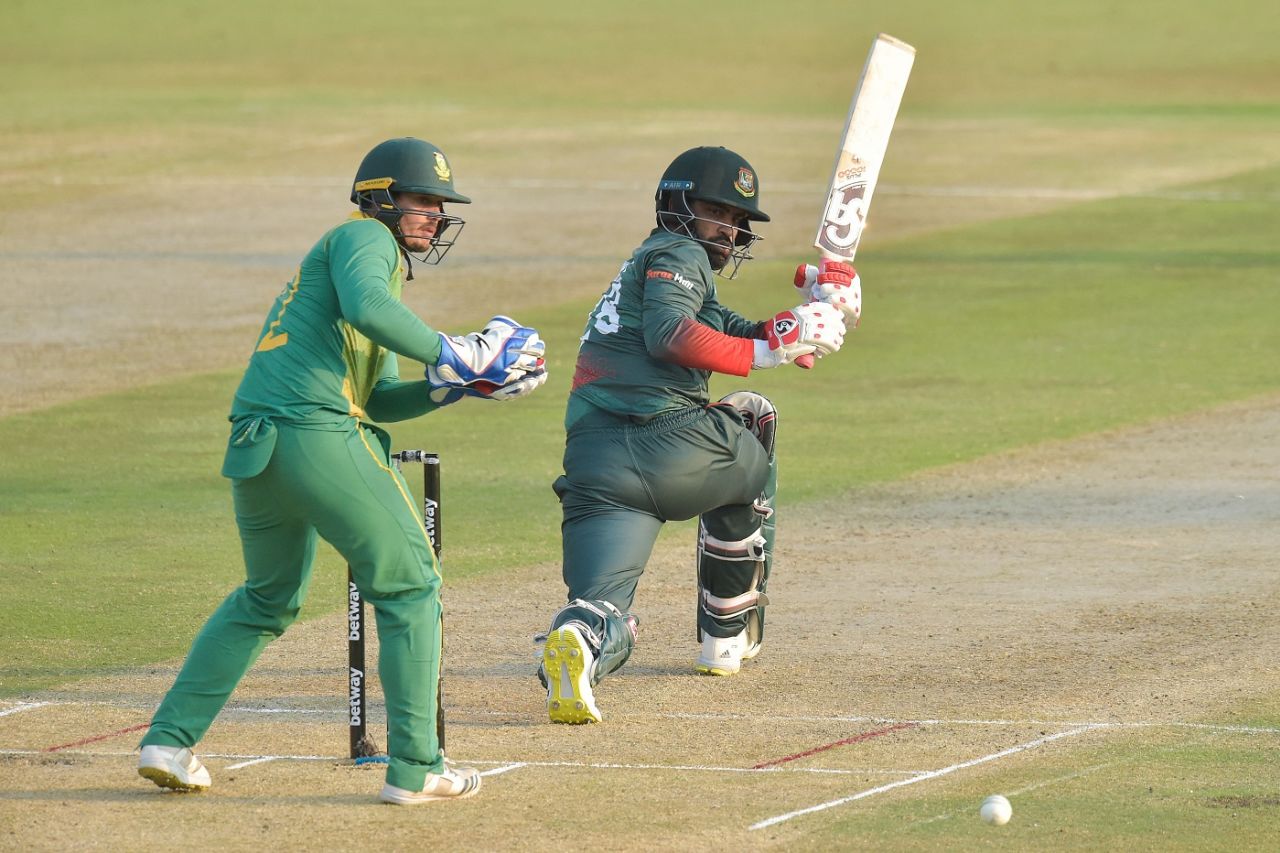 Tamim Iqbal sweeps one behind, South Africa vs Bangladesh, 3rd ODI, Centurion, March 23, 2022