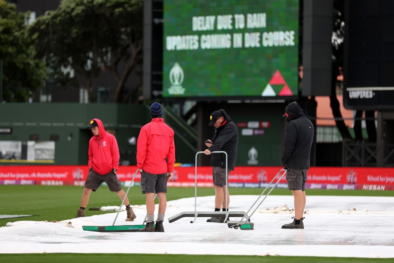 Persistent drizzle delayed toss at the Basin Reserve, Australia vs Bangladesh, 2022 Women's ODI World Cup, Wellington, March 25, 2022