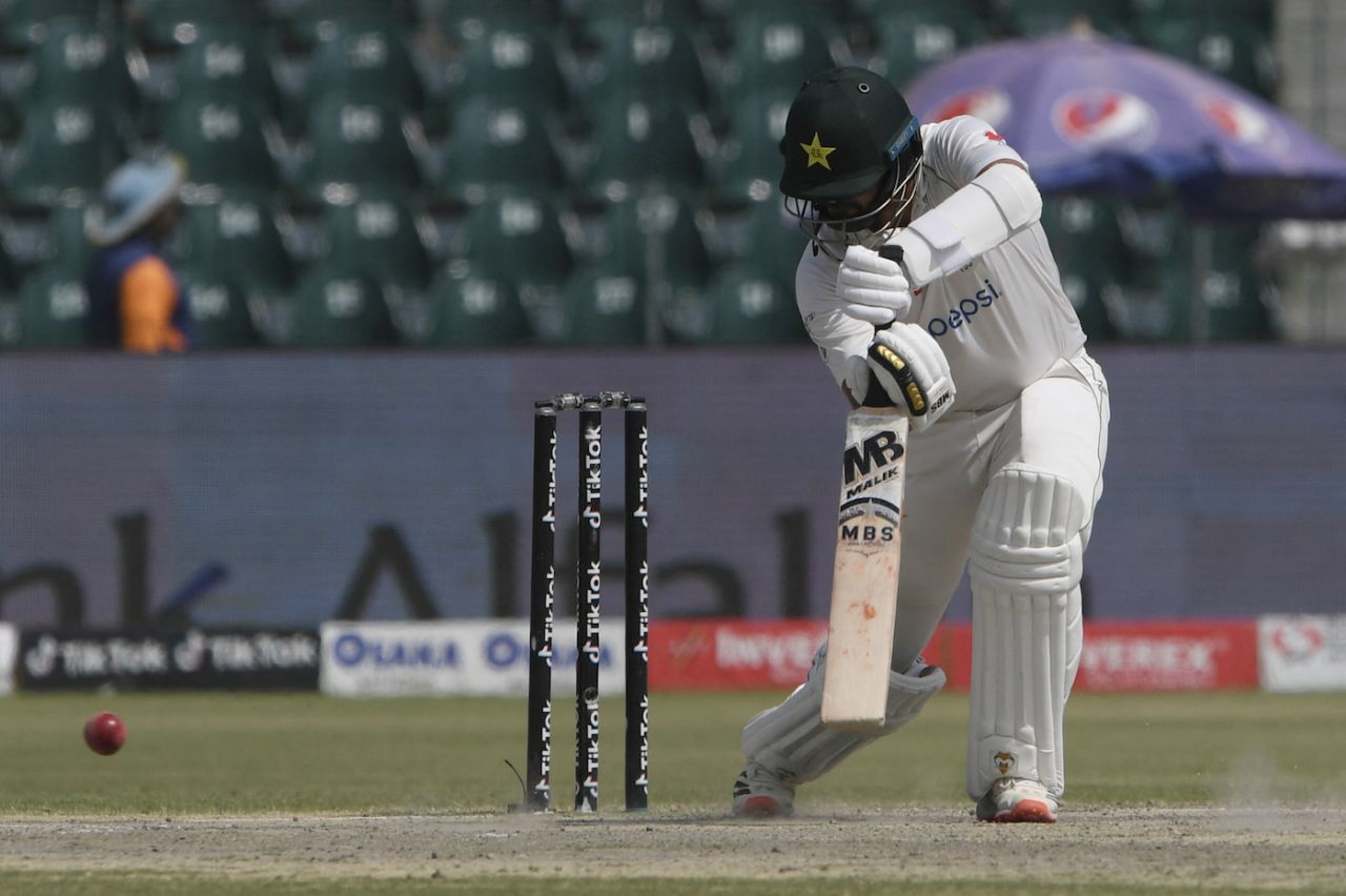 Azhar Ali played more than a few pleasing strokes early on in his innings, Pakistan vs Australia, 3rd Test, Lahore, 5th day, March 25, 2022