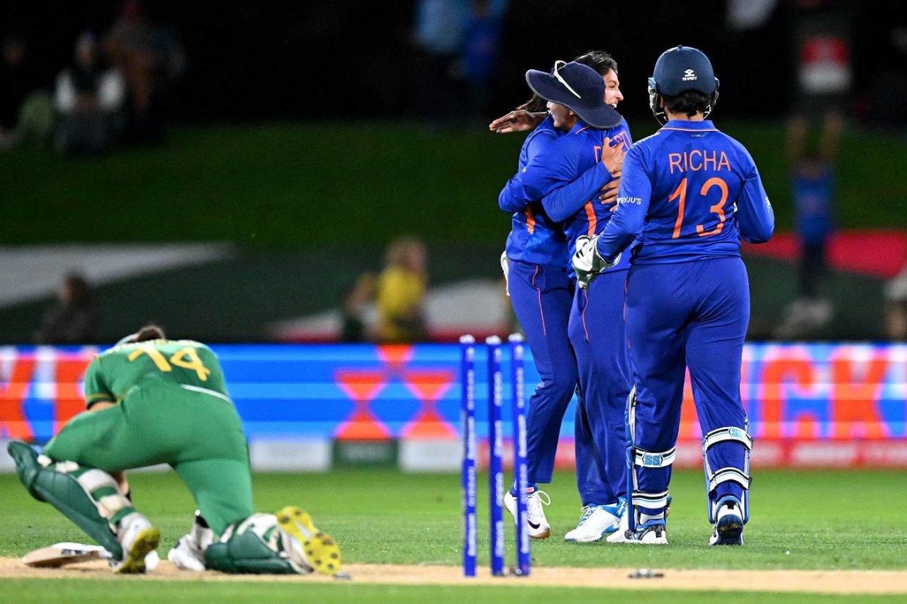 Laura Wolvaardt was outfoxed by Harmanpreet Kaur to be bowled through the gates, India vs South Africa, Women's World Cup 2022, Christchurch, March 27, 2022
