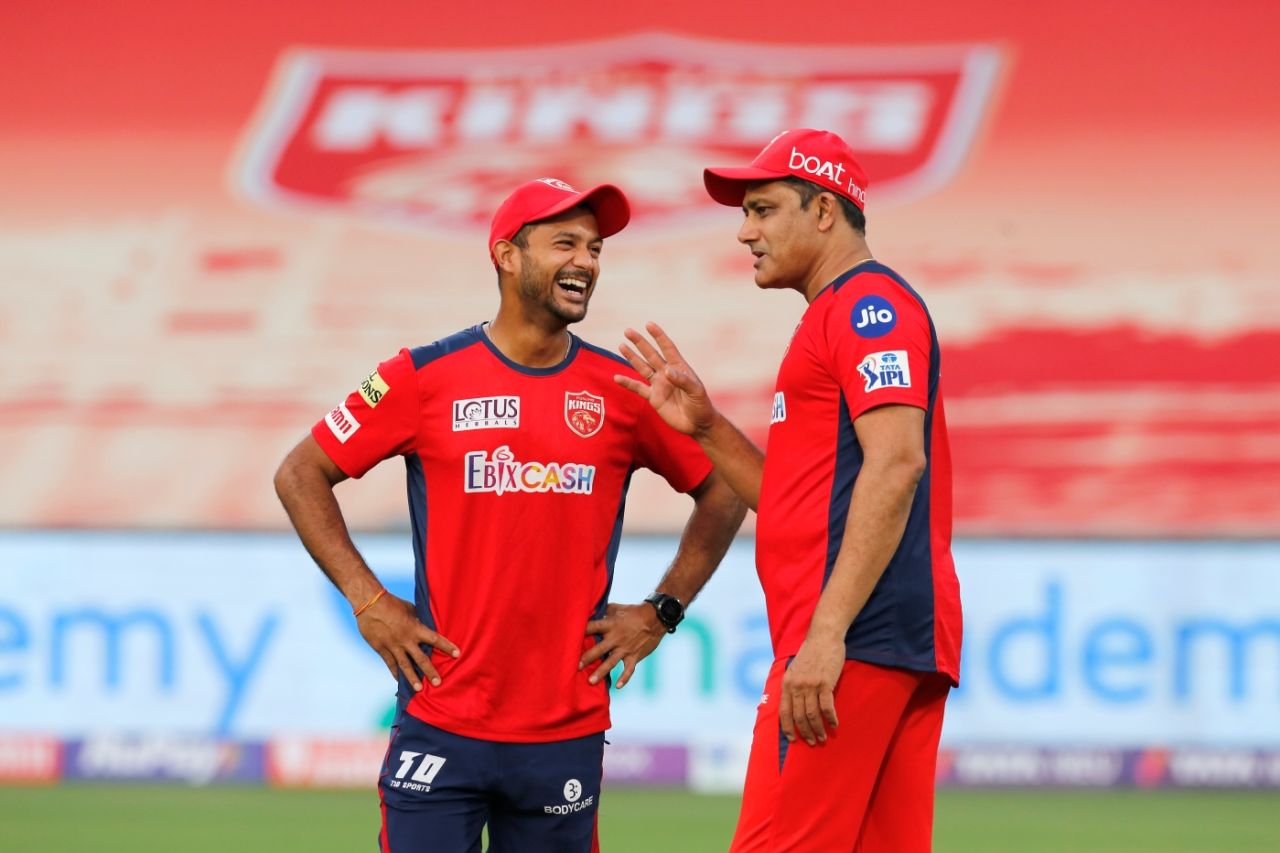 Punjab Kings' captain Mayank Agarwal and head coach Anil Kumble in conversation ahead of their IPL 2022 season opener, Punjab Kings vs Royal Challengers Bangalore, IPL 2022, DY Patil Stadium, Mumbai, March 27, 2022