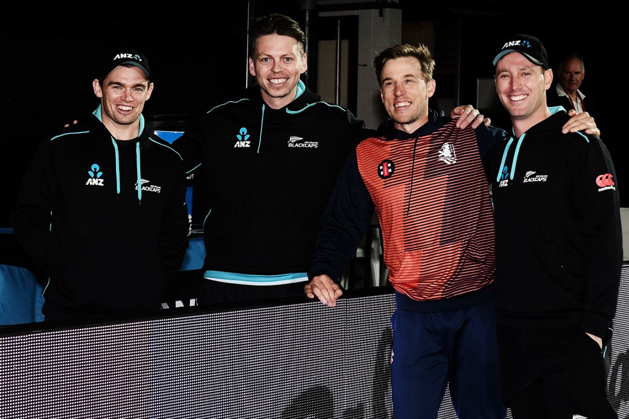 Tom Latham, Michael Bracewell, Logan van Beek and Matt Henry pose for photos after the game, New Zealand vs Netherlands, Only T20I, Napier, March 25, 2022