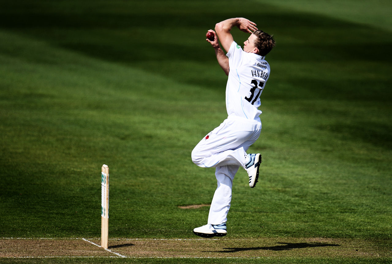 Logan van Beek bowls, Gloucestershire v Derbyshire, County Championship, Division Two, Bristol, April 12, 2019