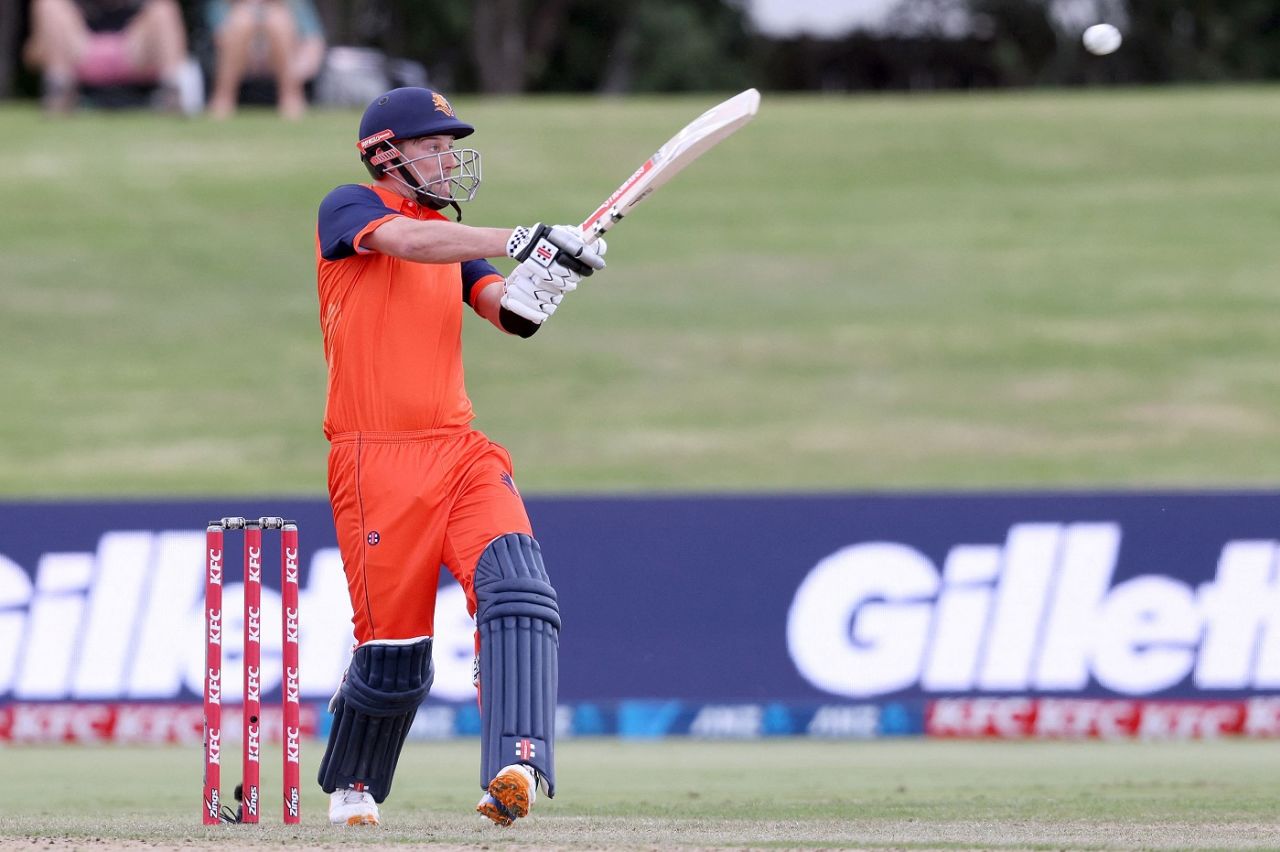 Pieter Seelaar plays the pull, New Zealand vs Netherlands, 1st ODI, Mount Maunganui, March 29, 2022