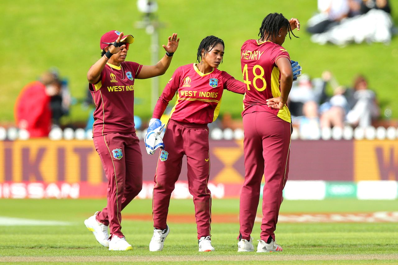 Shemaine Campbelle congratulates Chinelle Henry for dismissing Ashleigh Gardner, Australia vs West Indies, 2022 Women's ODI World Cup, 1st semi-final, Wellington, March 30, 2022