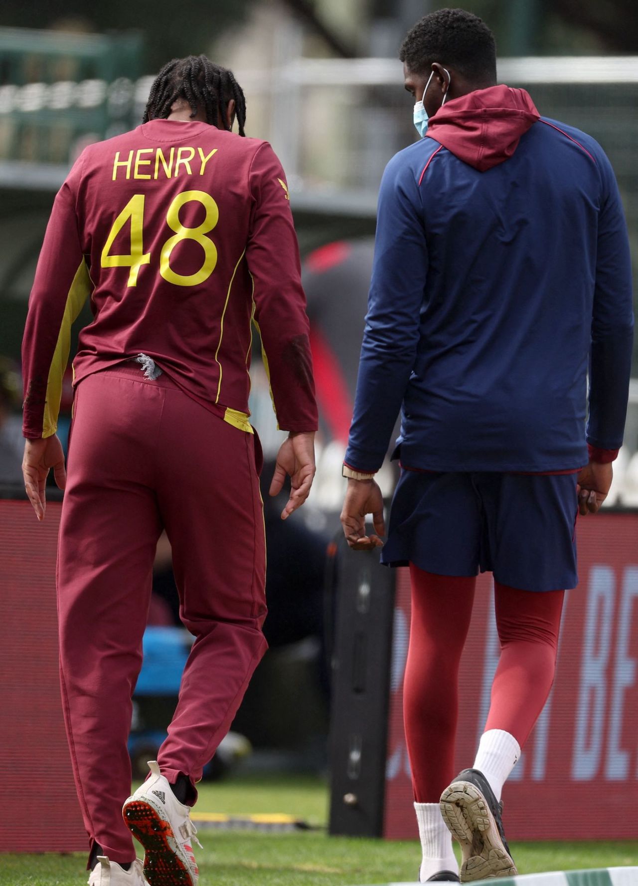Chinelle Henry went off the field for a while, Australia vs West Indies, 2022 Women's ODI World Cup, 1st semi-final, Wellington, March 30, 2022