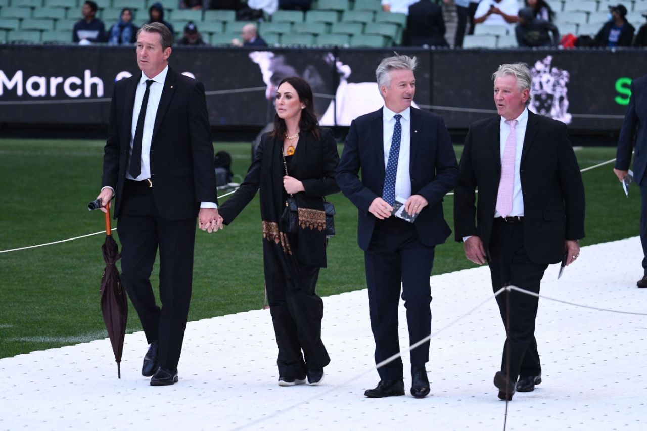 Allan Border and Mark Taylor tell stories at the state memorial for Shane Warne, Melbourne, March 30, 2022