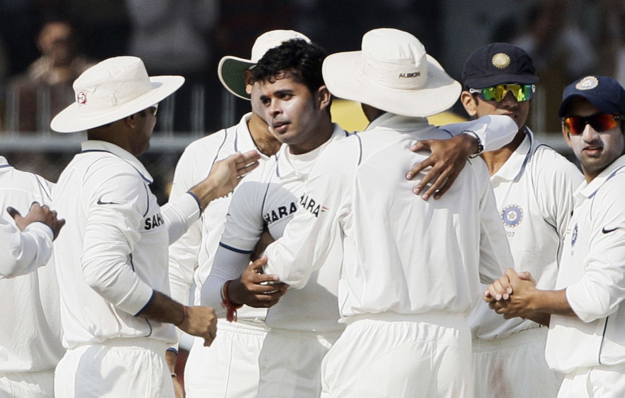 Sreesanth boosted India with early wickets, India v Sri Lanka, 2nd Test, Kanpur, 3rd day, November 26, 2009