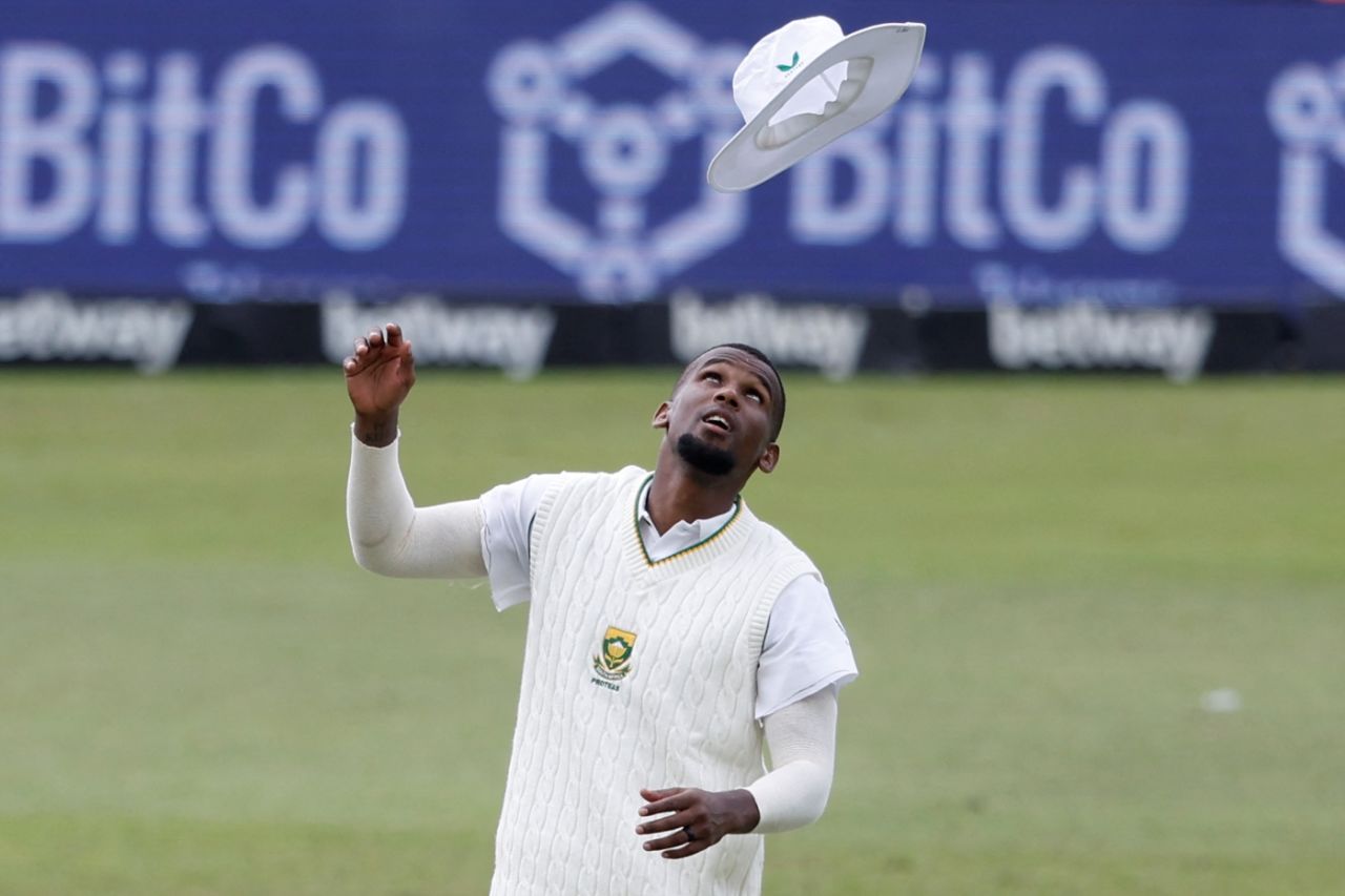 A hat-trick on debut for Lizaad Williams? South Africa vs Bangladesh, 1st Test, Durban, 3rd day, April 2, 2022