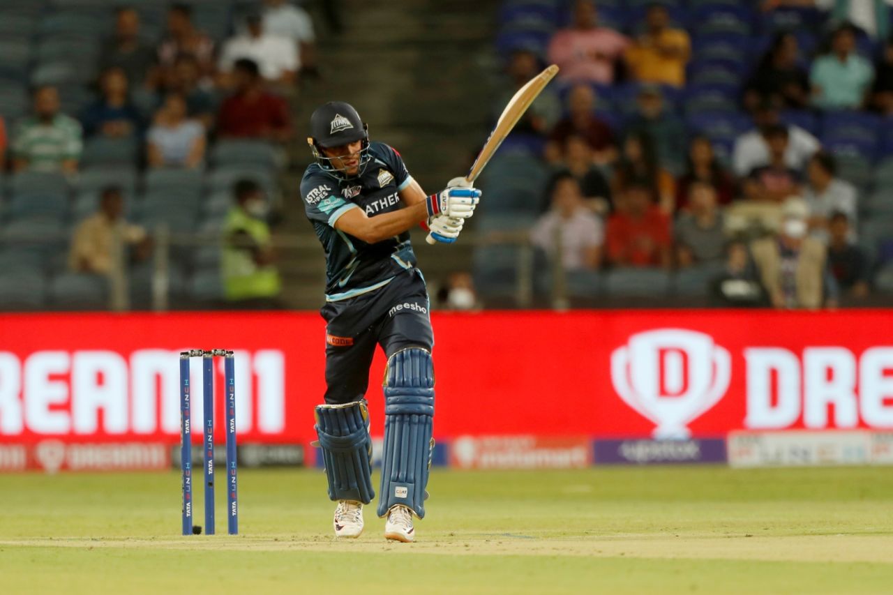 Shubman Gill swats one away, Gujarat Titans vs Delhi Capitals, IPL 2022, Pune, April 2, 2022