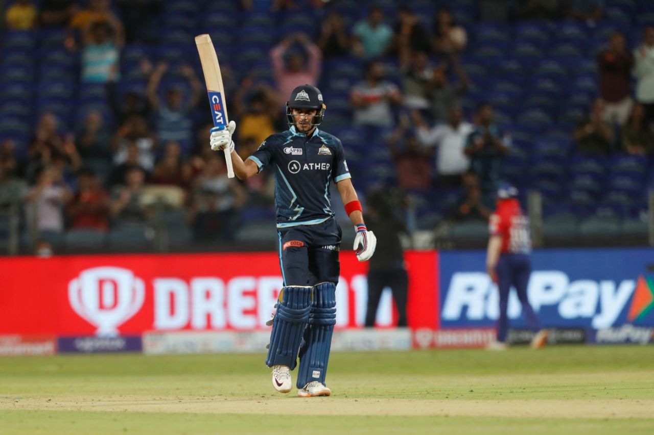Shubman Gill acknowledges the applause on getting to a fifty, Gujarat Titans vs Delhi Capitals, IPL 2022, Pune, April 2, 2022