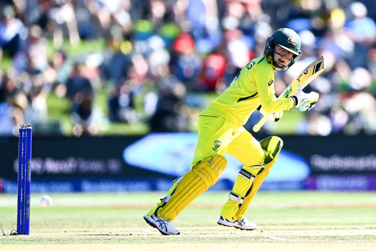 Rachael Haynes clips one off her pads, Australia vs England, Women's World Cup 2022 final, Christchurch, April 3, 2022