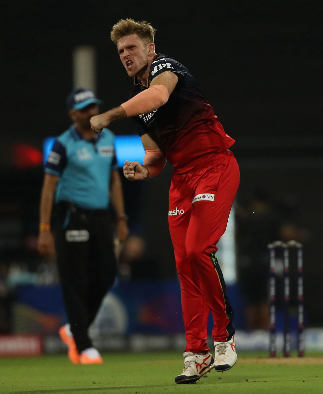 David Willey exults after dismissing Yashasvi Jaiswal in his first over, Rajasthan Royals vs Royal Challengers Bangalore, IPL 2022, Mumbai, April 5, 2022