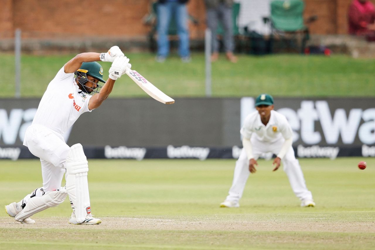 Najmul Hossain Shanto brings out the cover drive, South Africa vs Bangladesh, 2nd Test, Gqeberha, 2nd day, April 9, 2022