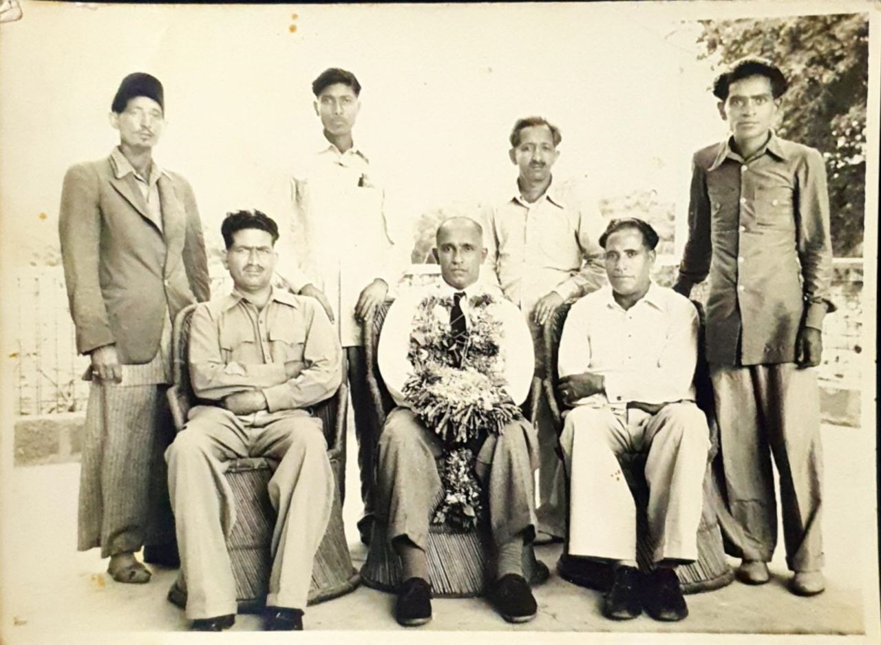 Daud Khan general Photo