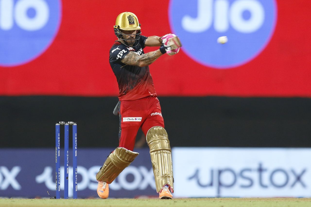 Faf du Plessis held up his end well even as Royal Challengers Bangalore lost wickets at regular intervals, Lucknow Super Giants vs Royal Challengers Bangalore, IPL 2022, DY Patil, Navi Mumbai, April 19, 2022
