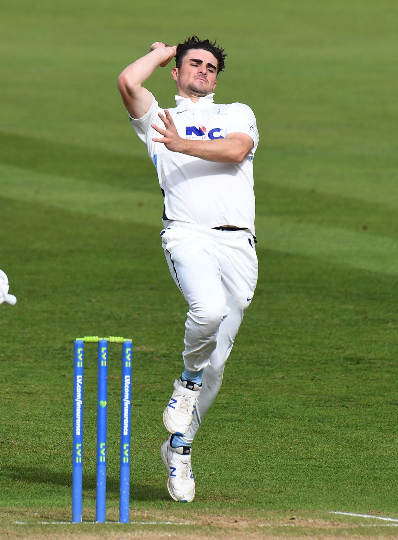 Jordan Thompson launches into a delivery, Nottinghamshire vs Yorkshire, LV= Insurance Championship, Trent Bridge, September 24, 2021
