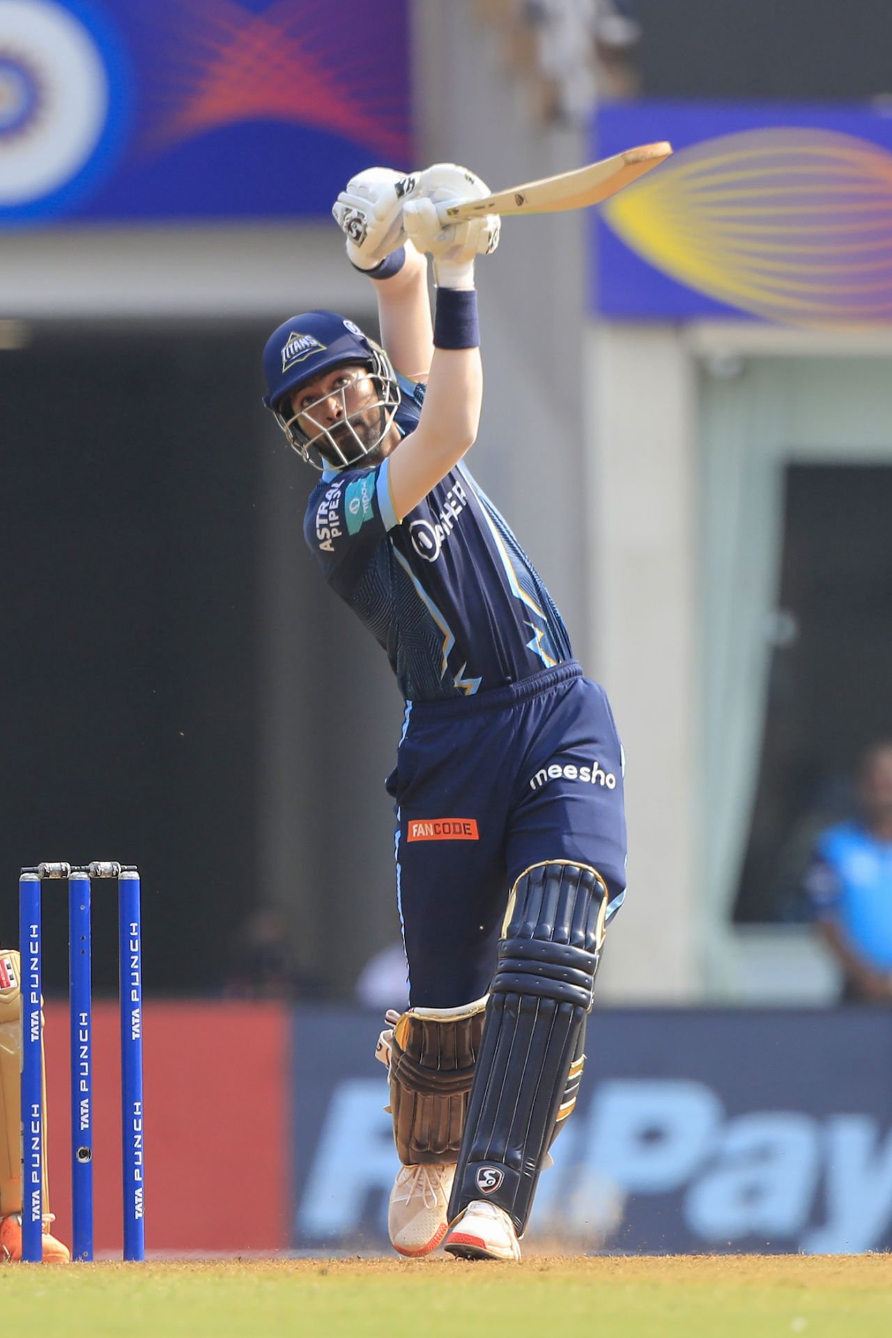 Hardik Pandya sent Varun Chakravarthy's first delivery over the long-off boundary, Gujarat Titans vs Kolkata Knight Riders, IPL 2022, DY Patil Stadium, Mumbai, April 23, 2022