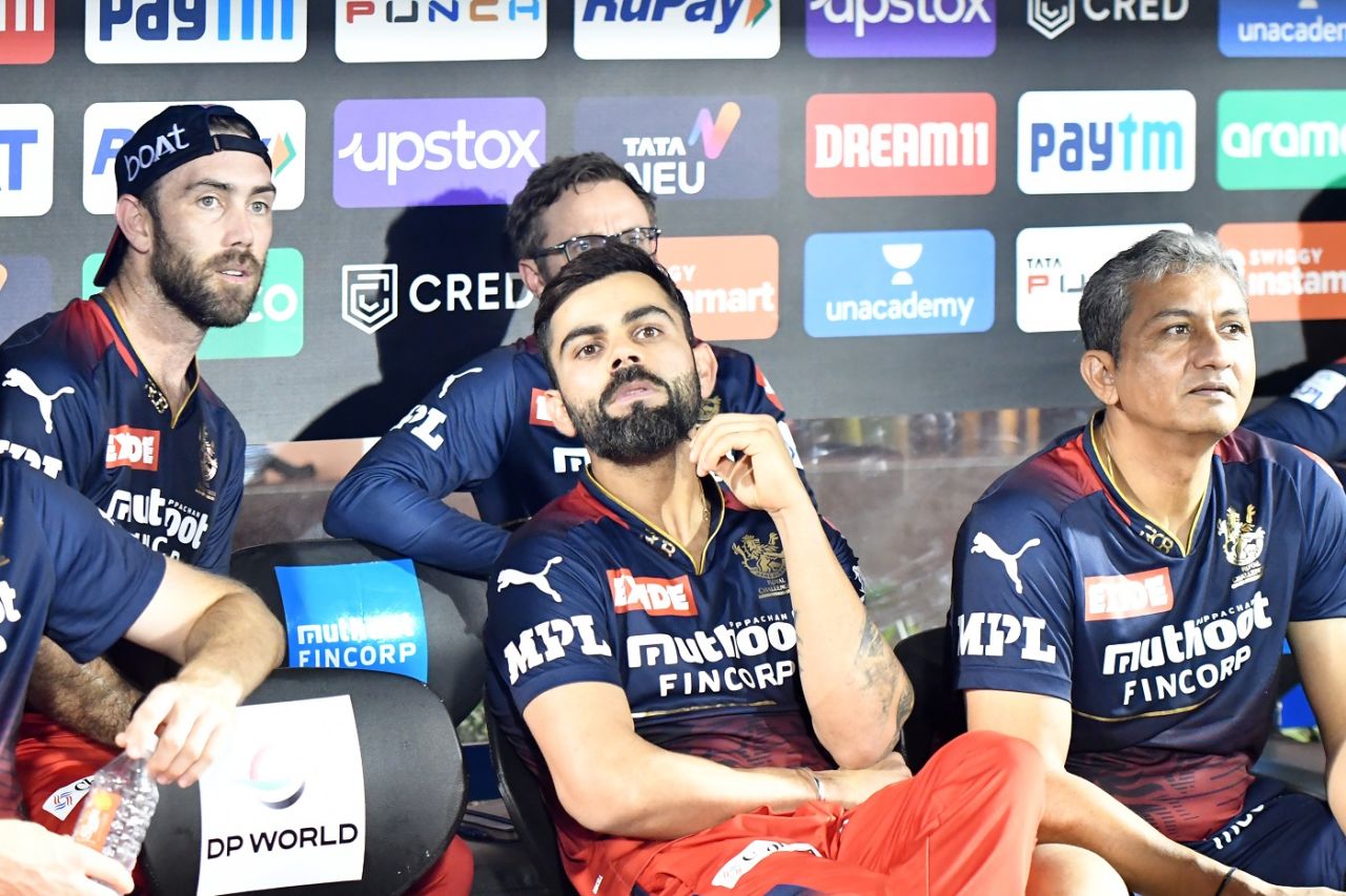 Damage done: Glenn Maxwell, Virat Kohli and Sanjay Bangar try to make sense of their side's collapse, Royal Challengers Bangalore vs Sunrisers Hyderabad, IPL 2022, Brabourne Stadium, Mumbai, April 23, 2022