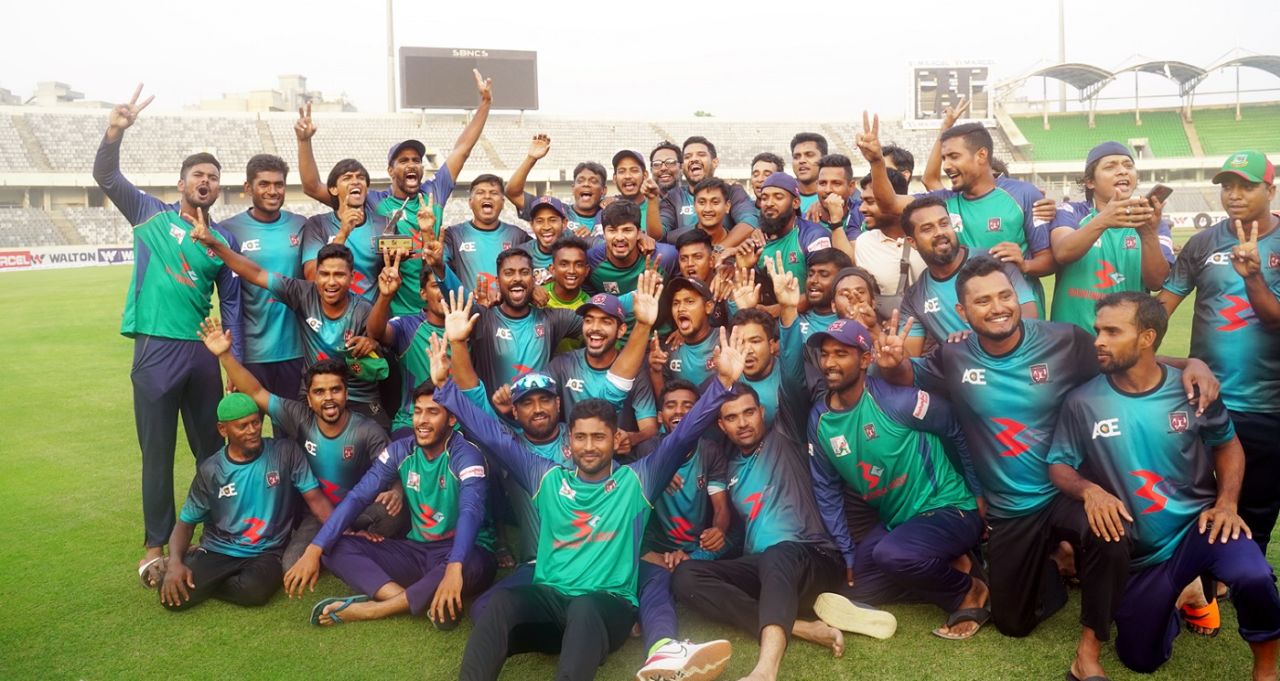 Sheikh Jamal Dhanmondi Club won their maiden DPL title after beating defending champions Abahani Limited, DPL 2022, Mirpur, April 26, 2022