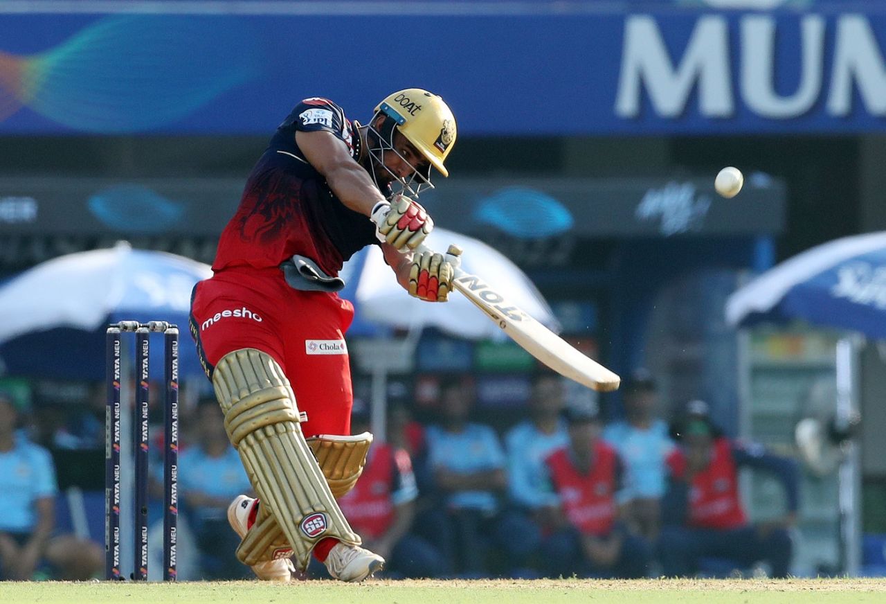 An eight-ball 16 from Mahipal Lomror pushed Royal Challengers' score to 170, Gujarat Titans vs Royal Challengers Bangalore, IPL 2022, Mumbai, April 30, 2022