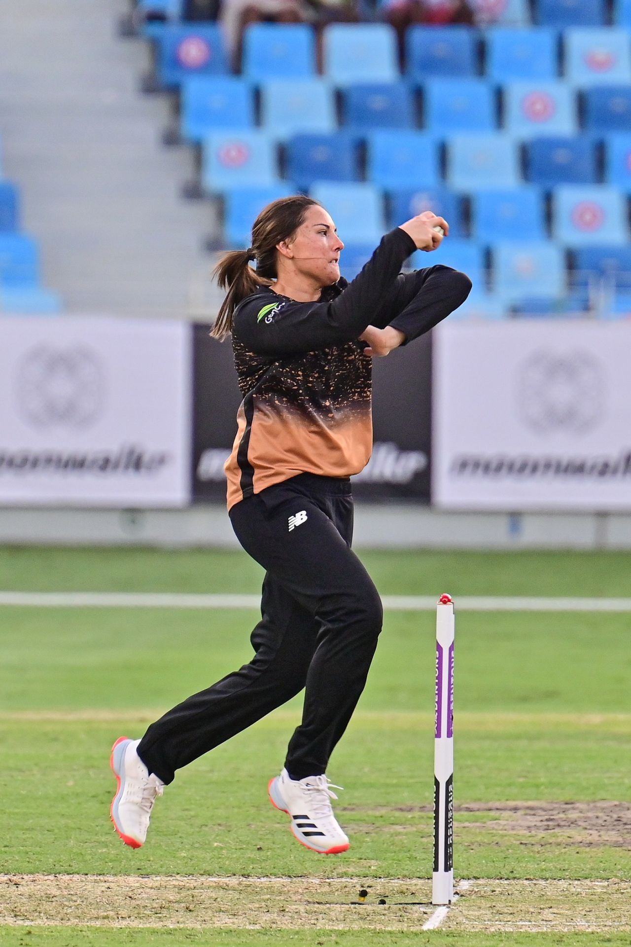 Sune Luus bowls, Tornadoes vs Sapphires, FairBreak Invitational Tournament, Dubai, May 5, 2022