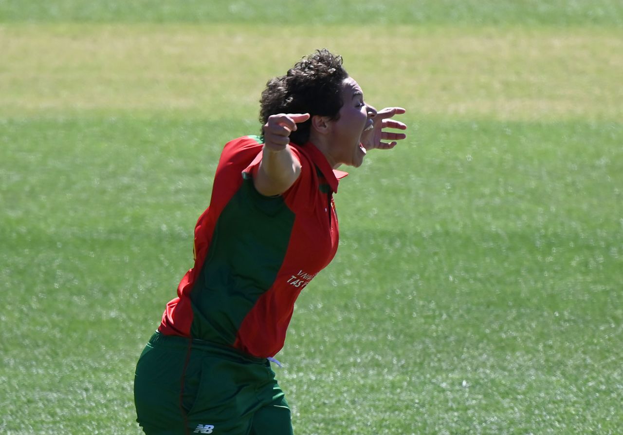Belinda Vakarewa appeals, Tasmania vs Queensland, WNCL, Hobart, December 17, 2021
