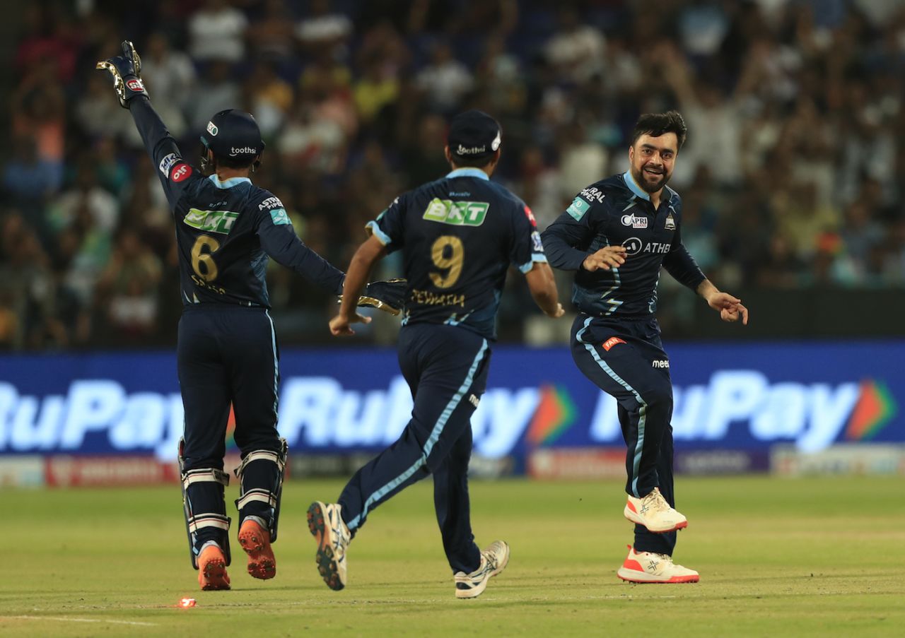Rashid Khan picked up his first four-for in the IPL, Gujarat Titans vs Lucknow Super Giants, IPL 2022, Pune, May 10, 2022