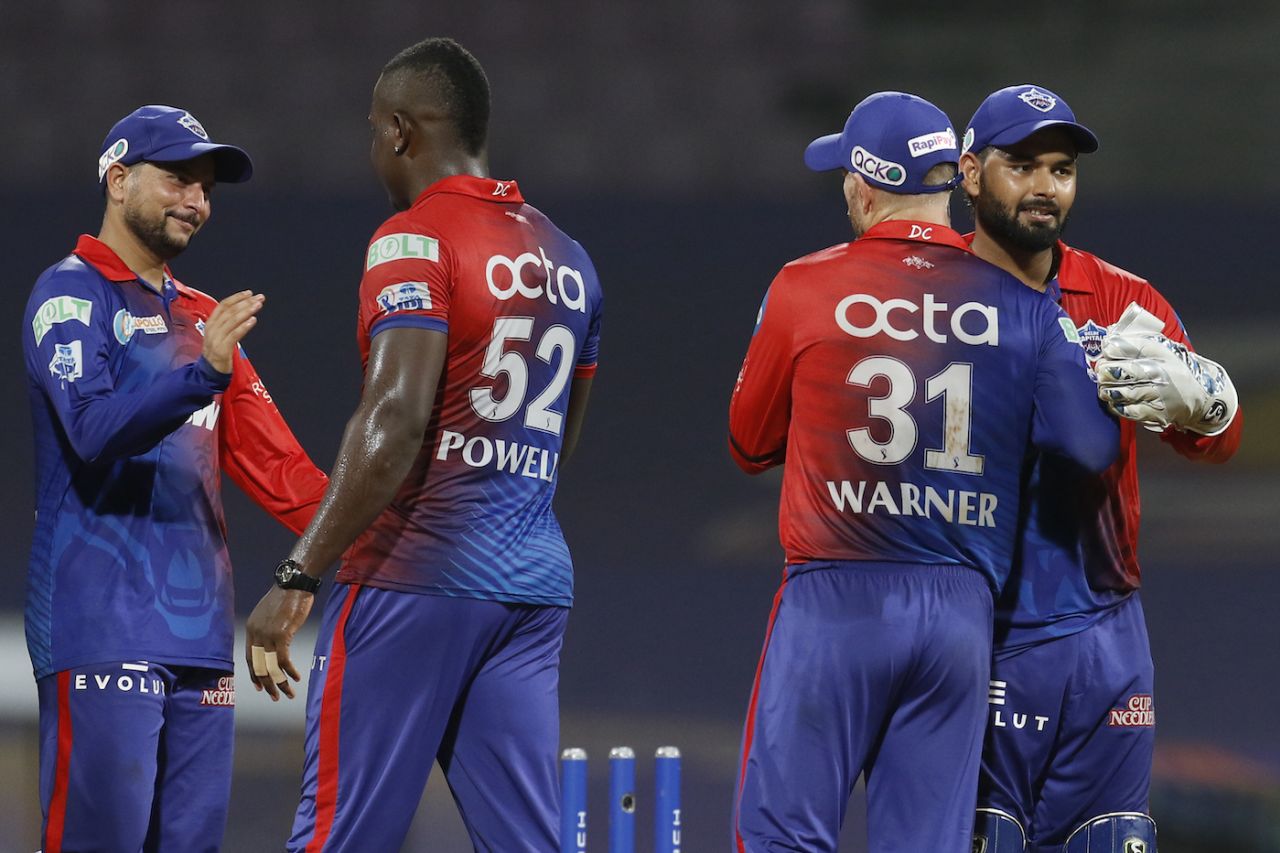 The Capitals players celebrate after getting into the top four, Delhi Capitals vs Punjab Kings, IPL 2022, DY Patil Stadium, Mumbai, May 16, 2022