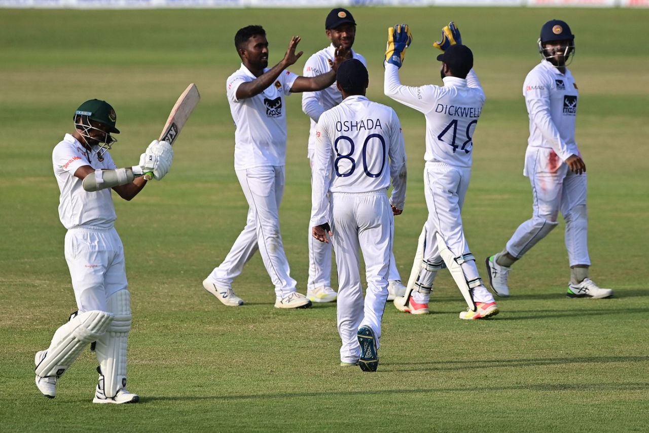Asitha Fernando picked up three wickets with his short of a length bowling, Bangladesh vs Sri Lanka, 1st Test, Chattogram, 4th day, May 18, 2022