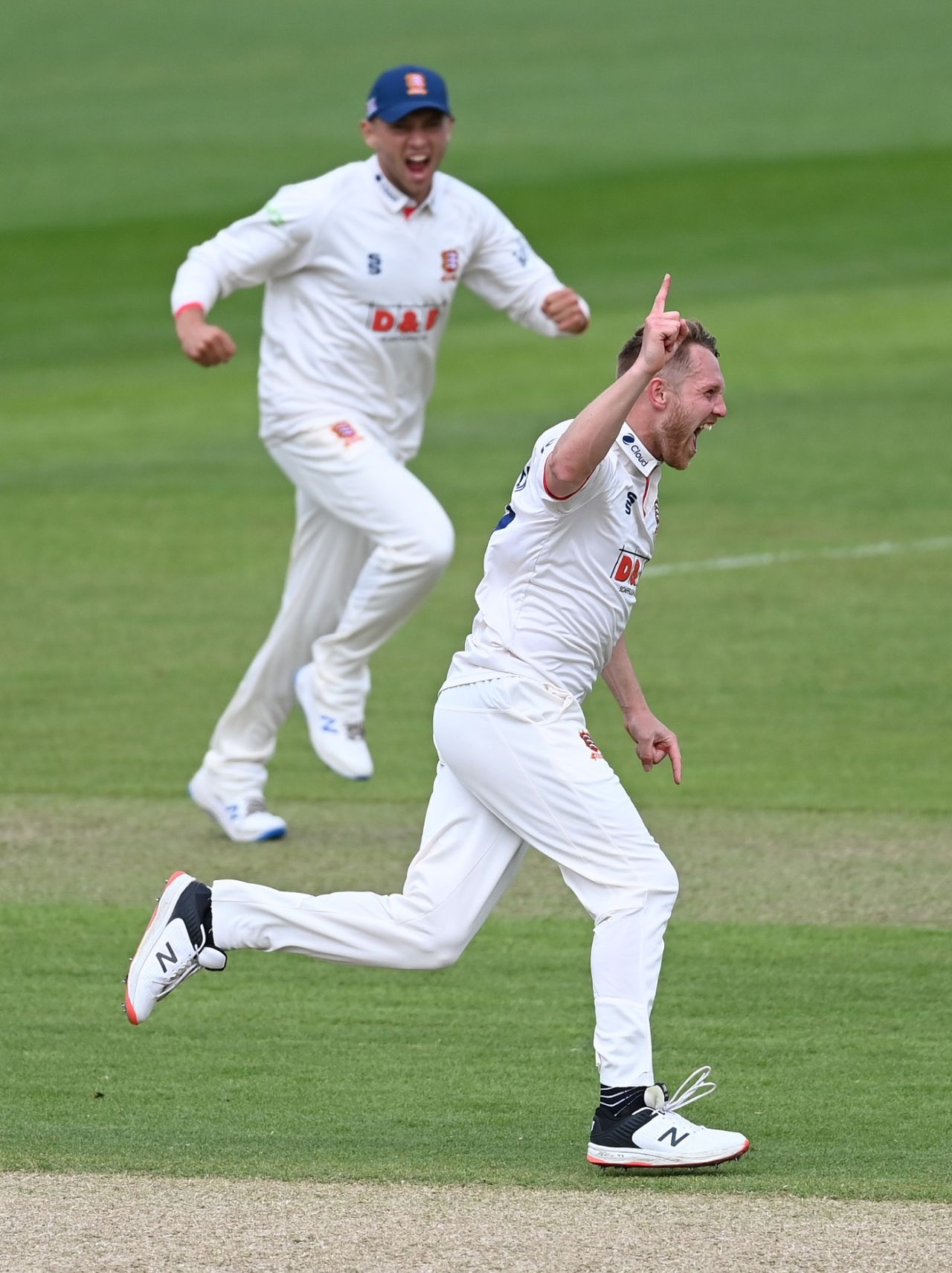 Jamie Porter struck early as Lancashire's top-order collapsed, LV= Insurance County Championship, Division One, Lancashire vs Essex, 2nd day, Old Trafford, May 20, 2022