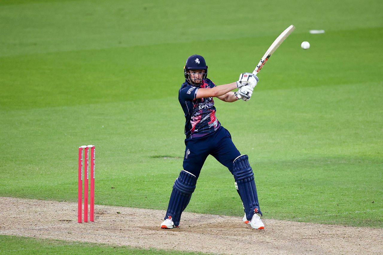 Ollie Robinson flashes through cover, Surrey vs Kent, Vitality Blast, Kia Oval, July 9, 2021