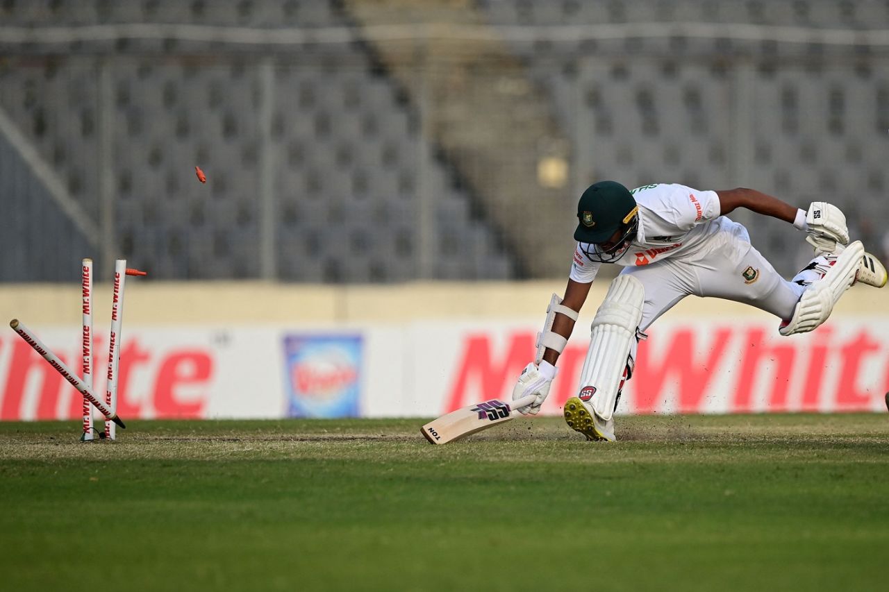 Najmul Hossain Shanto was run out for 2, Bangladesh vs Sri Lanka, 2nd Test, Mirpur, 4th day, May 26, 2022