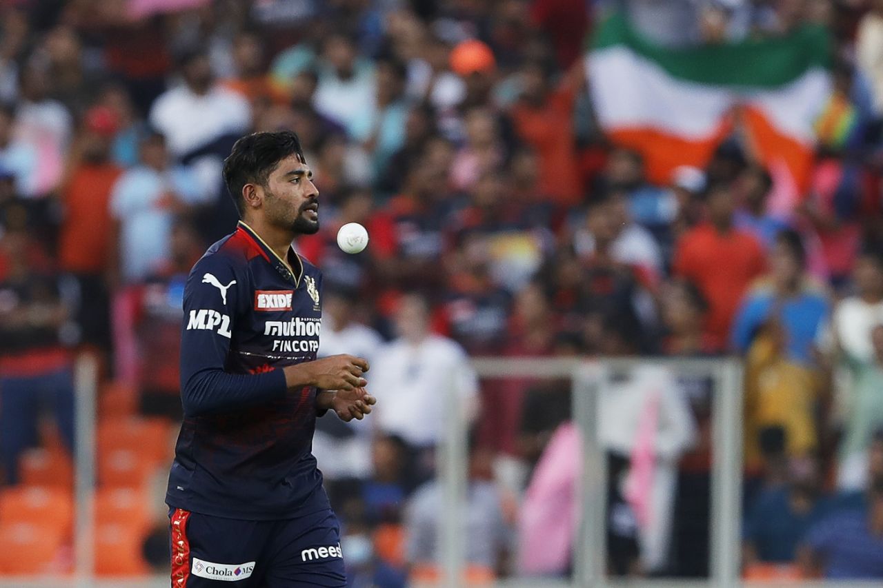 Mohammed Siraj had another off day as he went for 31 runs off his two overs, Rajasthan Royals vs Royal Challengers Bangalore, IPL 2022 Qualifier 2, Ahmedabad, May 27, 2022