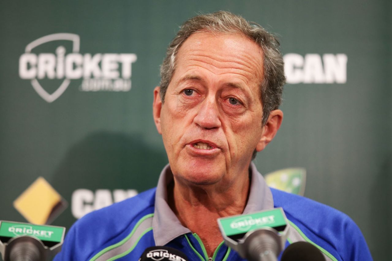 Peter Brukner, the Australia team doctor, speaks to the press about Matt Renshaw's concussion, Australia vs Pakistan, third Test, day four, Sydney, January 6, 2017 in Sydney