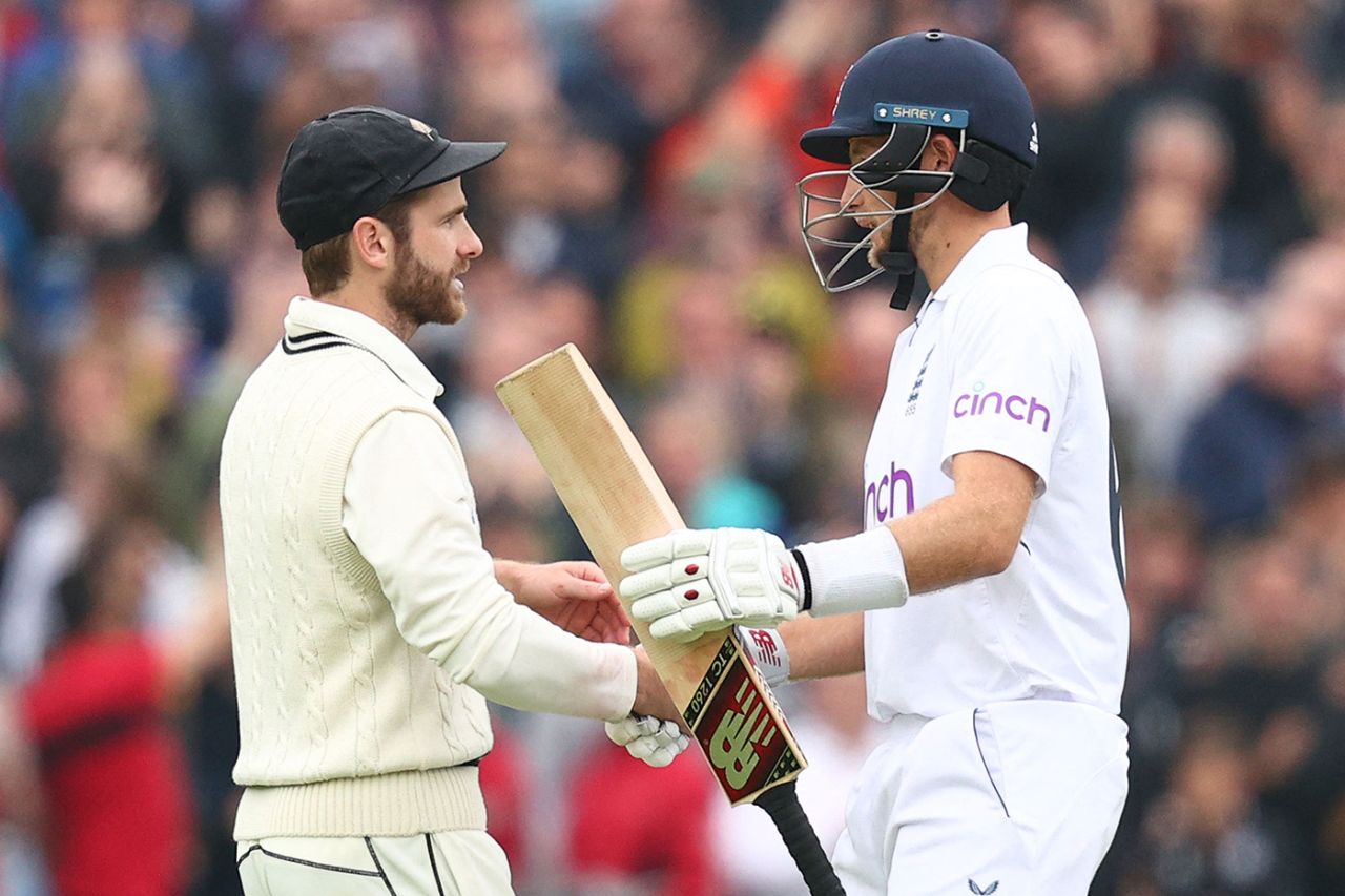 Kane Williamson shakes hands with Joe Root after England seal victory, England vs New Zealand, 1st Test, Lord's, 4th day, June 5, 2022