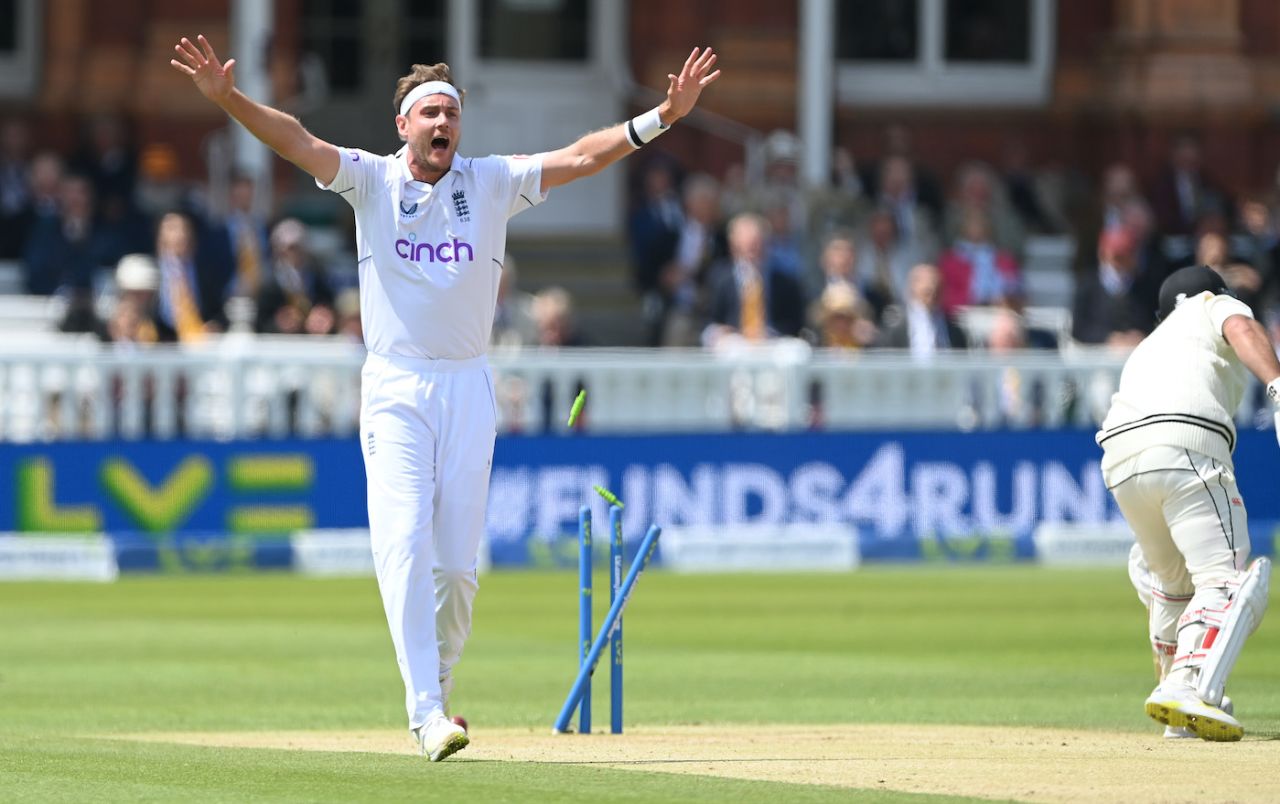 Stuart Broad appeals for the wicket of Colin De Grandhomme, England vs New Zealand, 1st Test, Lord's, London, 3rd day, June 4, 2022
