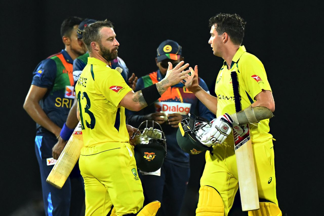 Matthew Wade and Jhye Richardson have a post-win handshake, Sri Lanka vs Australia, 2nd T20I, Colombo, June 8, 2022