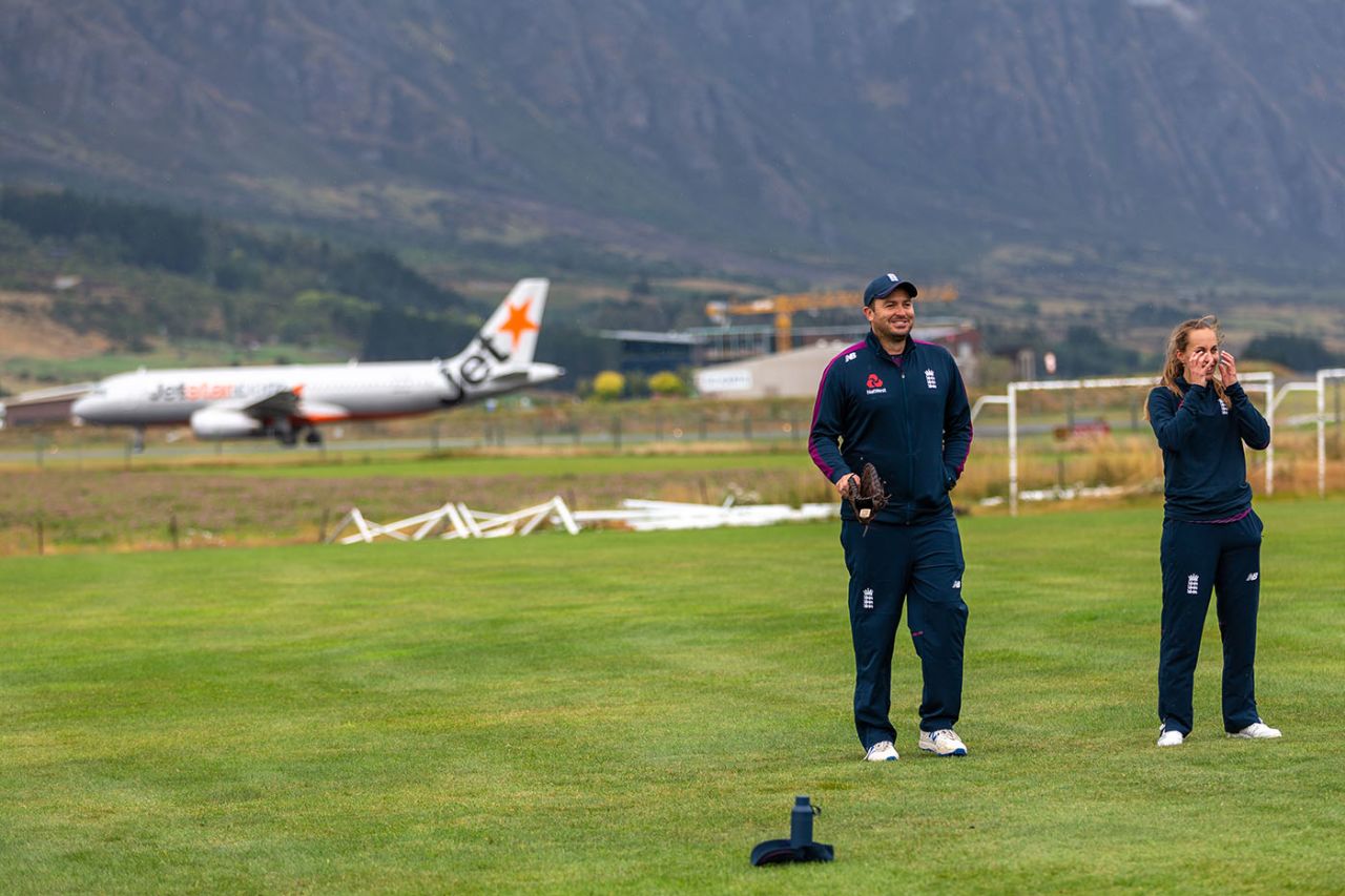 Tim Macdonald and Tash Farrant look on during an England touring side training session, Queenstown, New Zealand, February 10, 2021