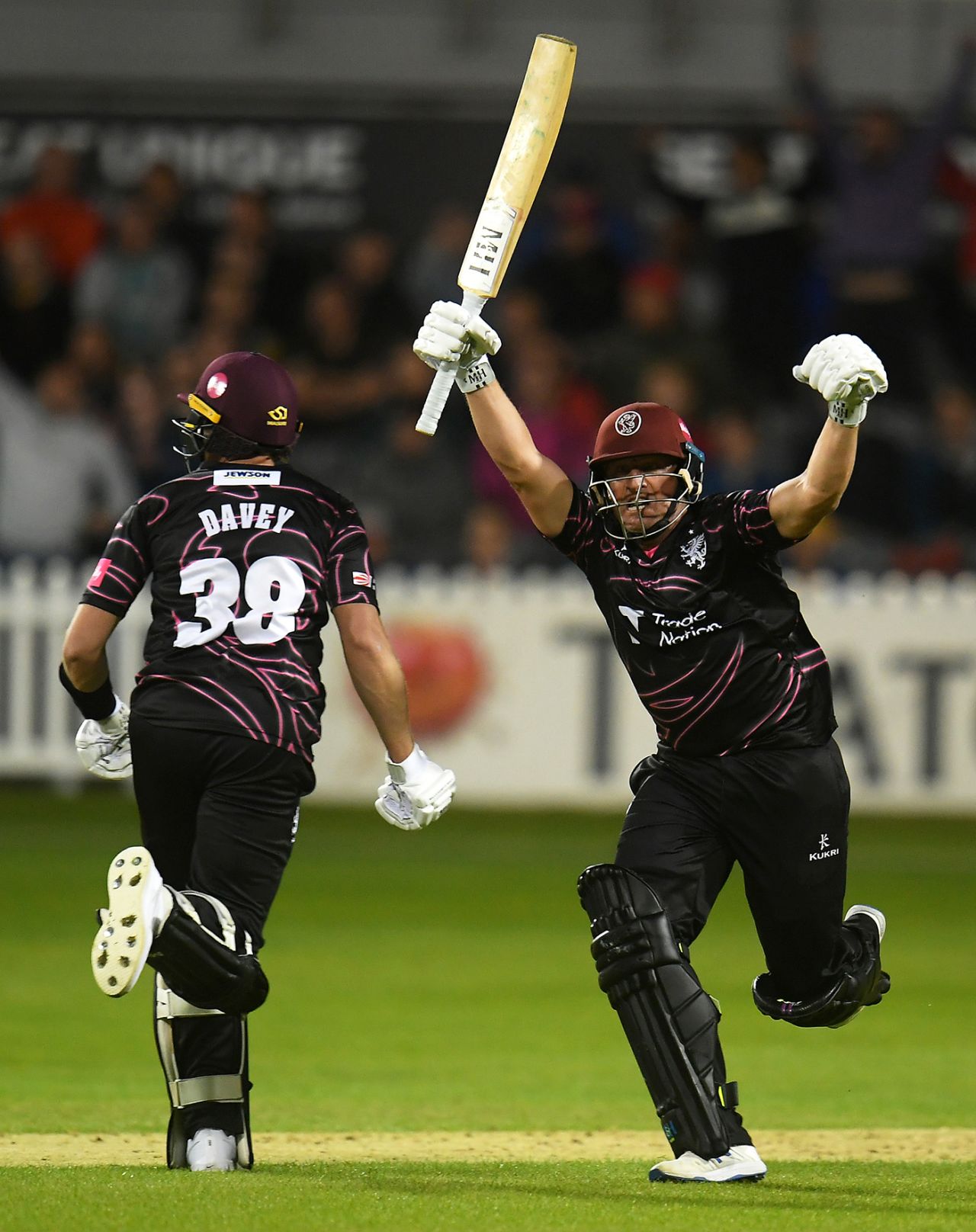 Roelof van der Merwe smashed 48 off 15 balls to snatch victory, Gloucestershire vs Somerset, Bristol, June 9, 2022