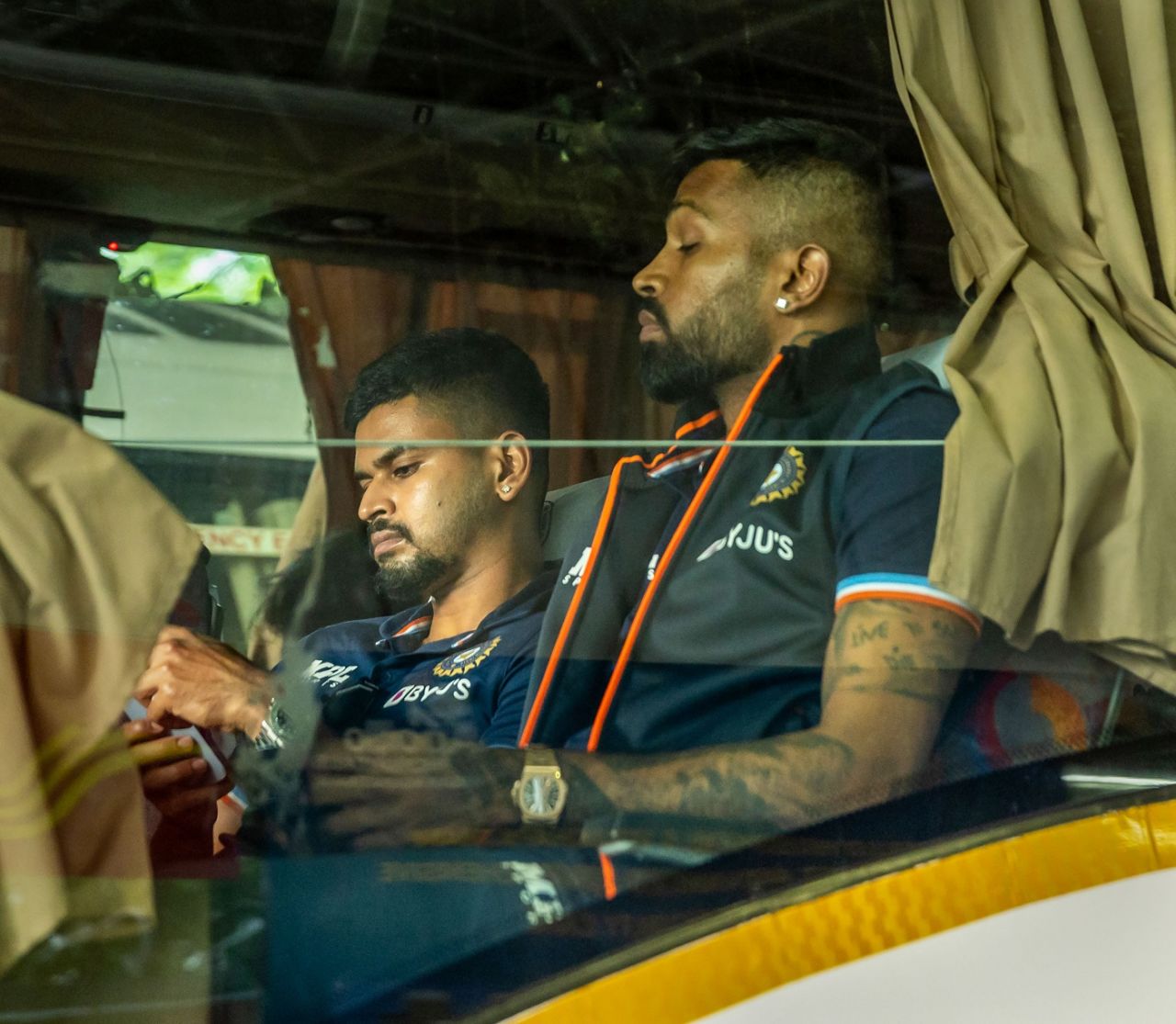 Shreyas Iyer and Hardik Pandya inside the team bus in Vizag, Vizag, June 13, 2022