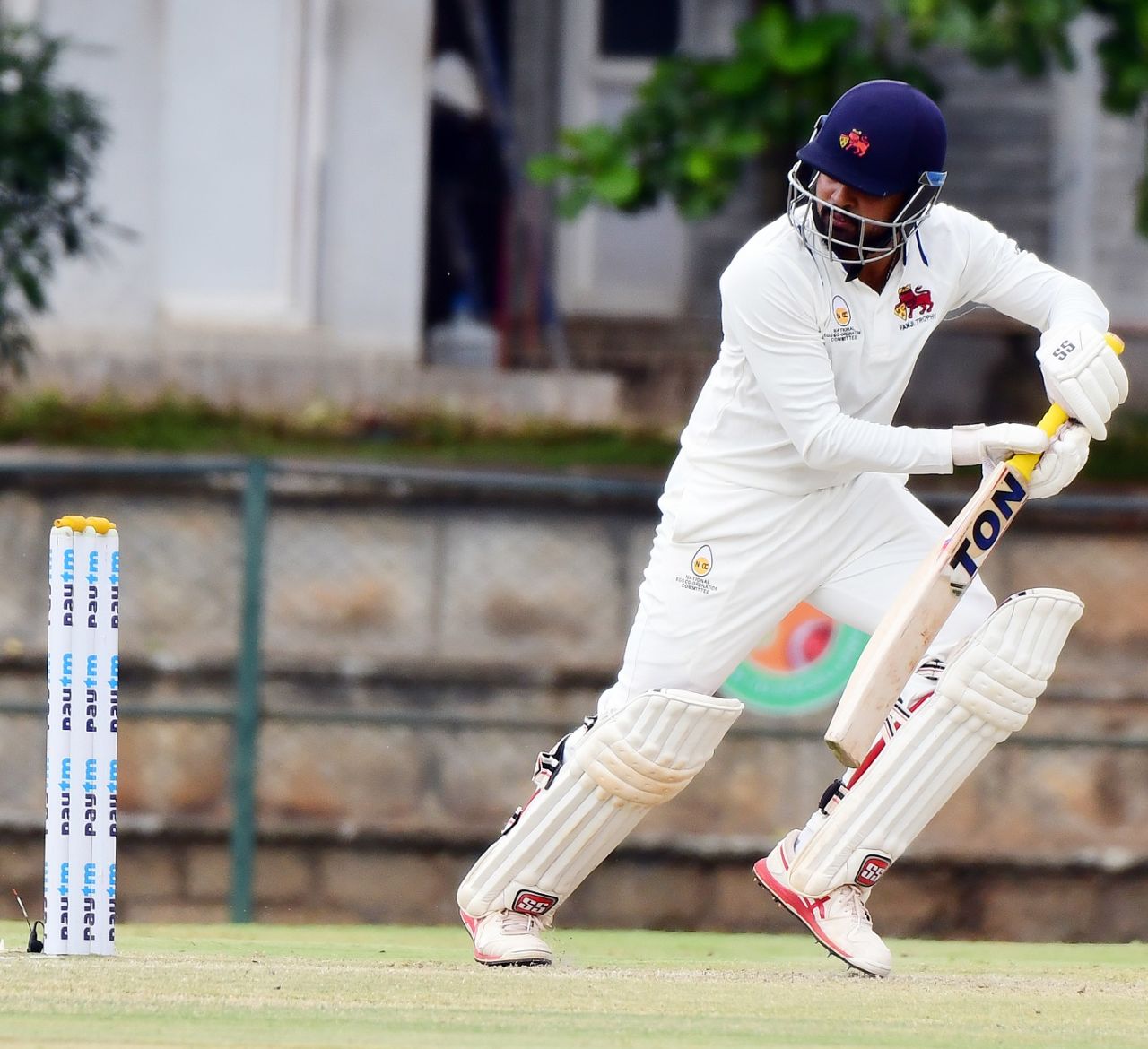 Hardik Tamore slices one away, Mumbai vs Uttar Pradesh, Ranji Trophy 2021-22 semi-finals, Bengaluru, June 15, 2022