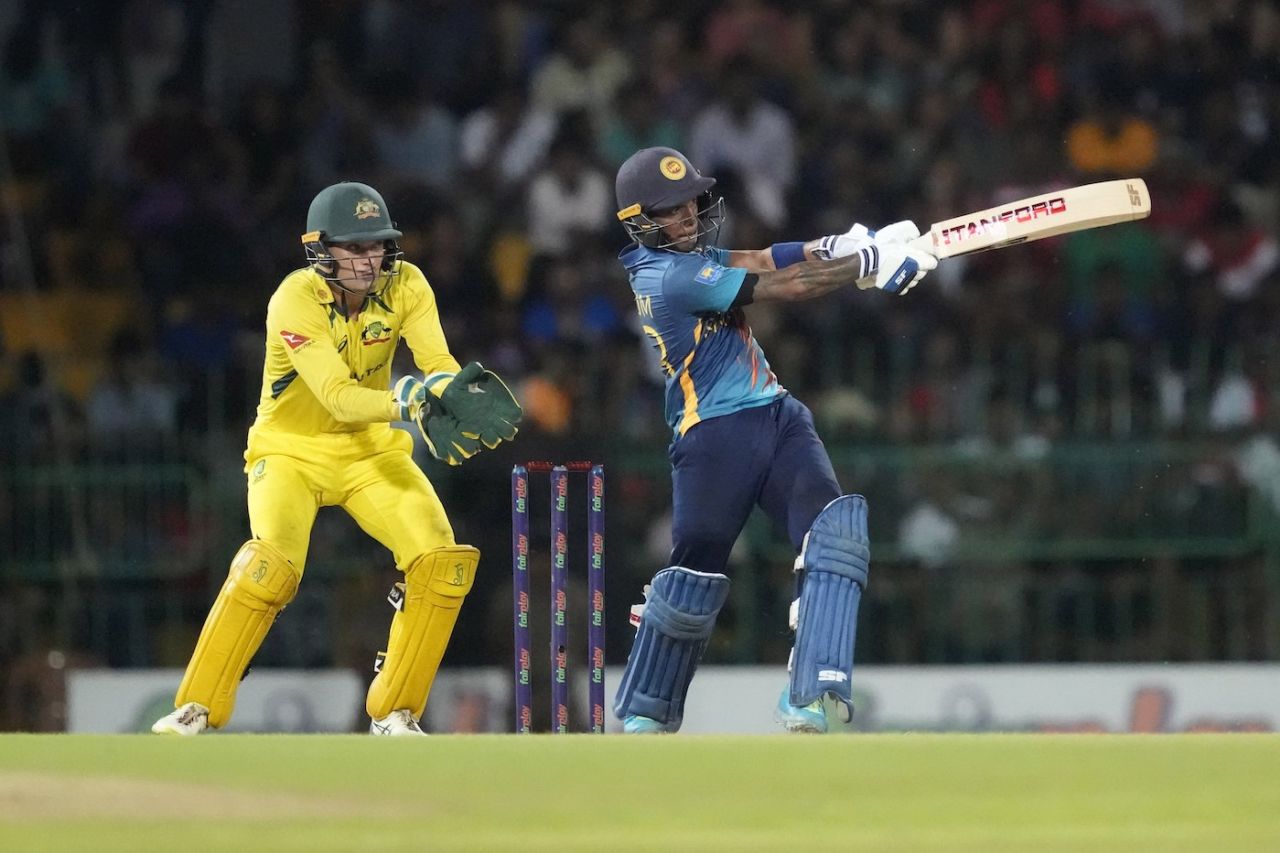 Pathum Nissanka pulls the ball, Sri Lanka vs Australia, 3rd ODI, Colombo, June 19, 2022