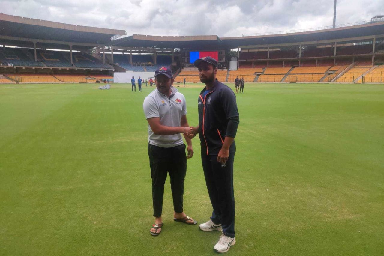 Prithvi Shaw and Aditya Shrivastava shake hands on the eve of the Ranji Trophy final, Bengaluru, June 21, 2022