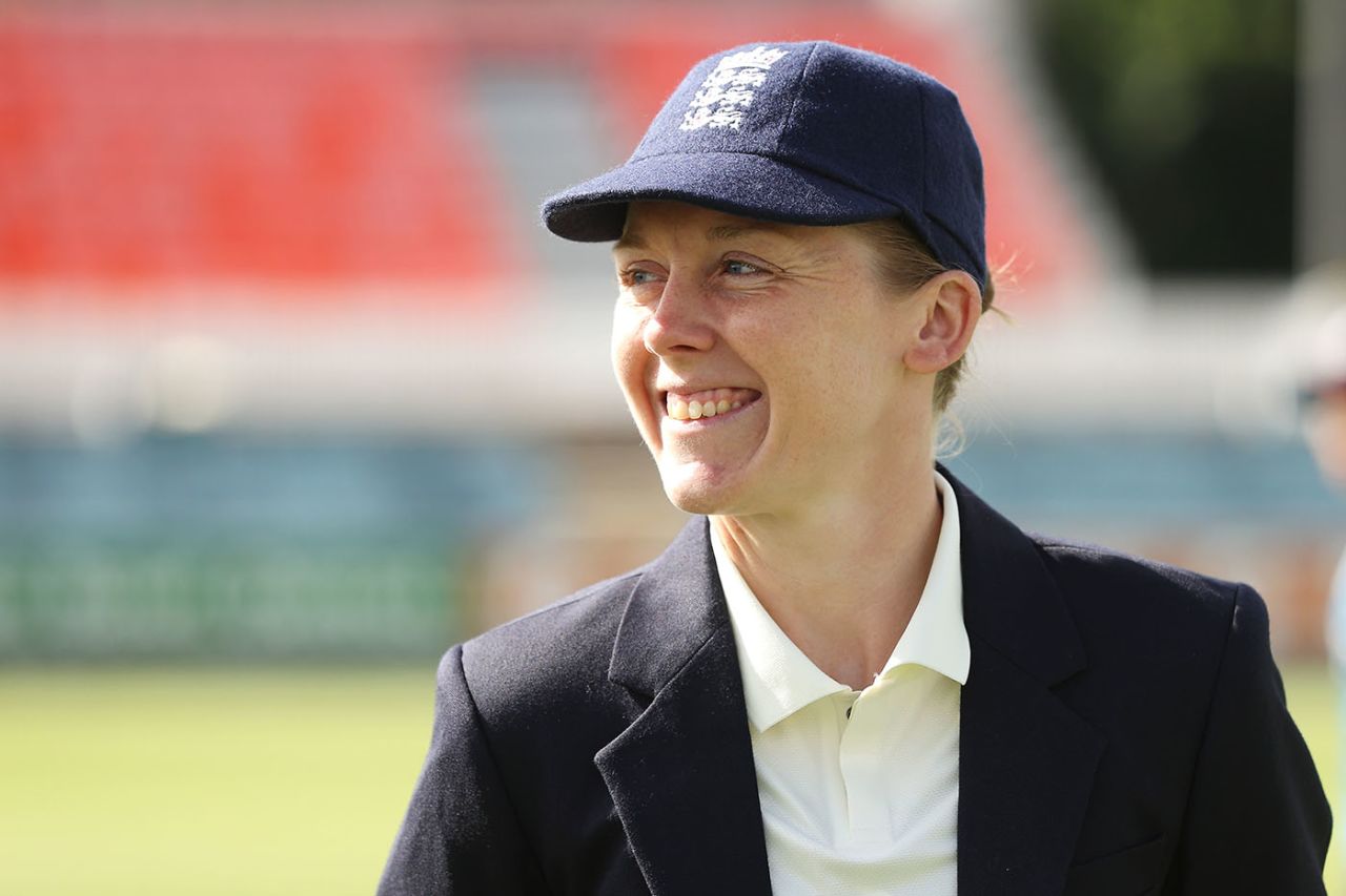 England captain Heather Knight waits for the coin toss, Women's Ashes Test, Australia vs England, Manuka Oval, January 27, 2022