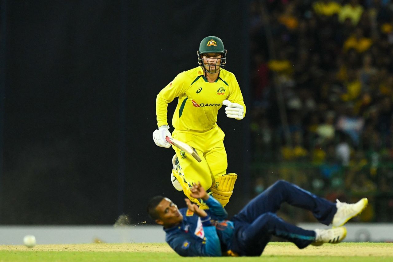 Alex Carey steadied the Australian innings after the initial burst of wickets, Sri Lanka vs Australia, 5th ODI, Colombo, June 24, 2022