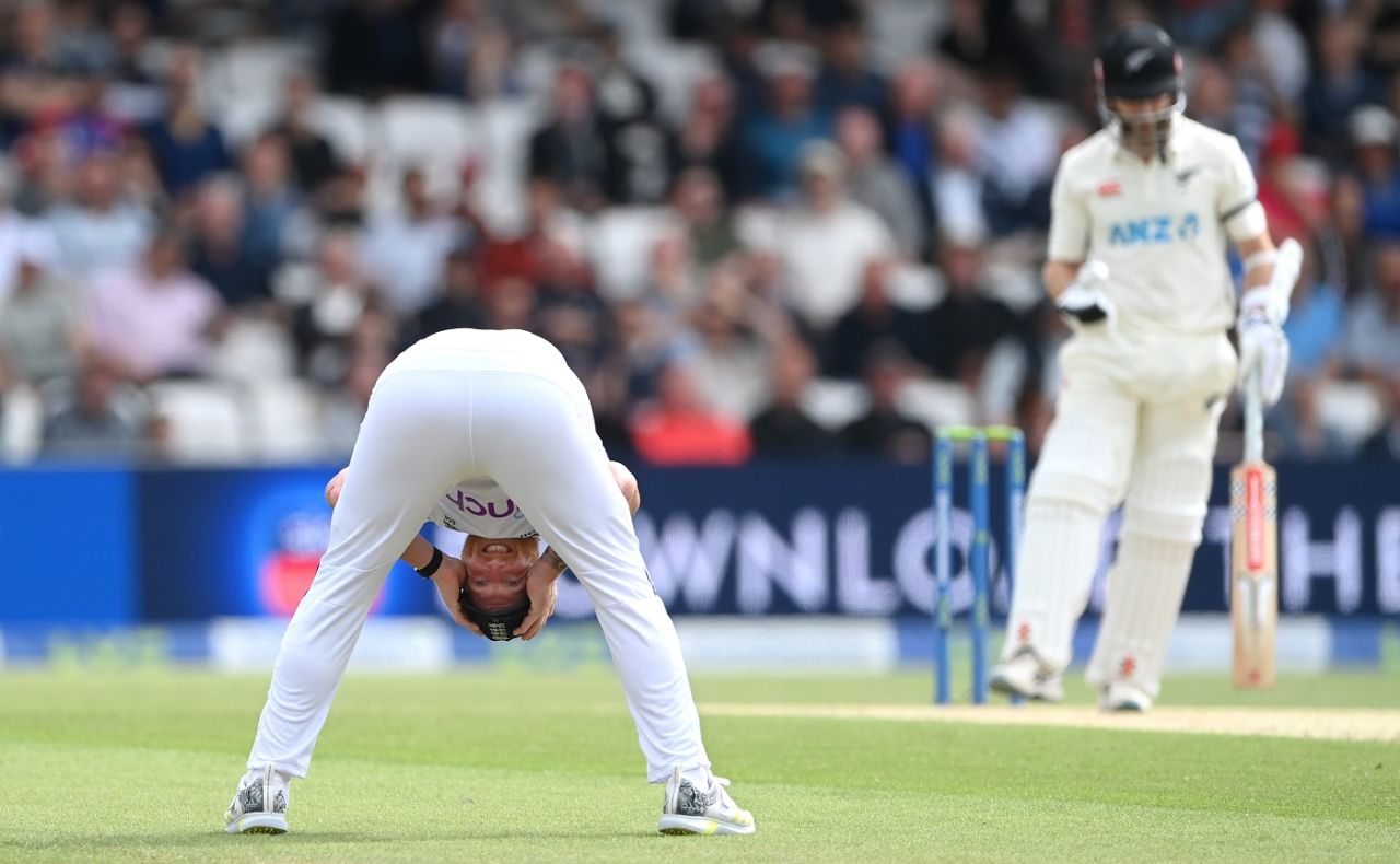 Ben Stokes reacts in frustration, England vs New Zealand, 3rd Test, Headingley, 3rd day, June 25, 2022