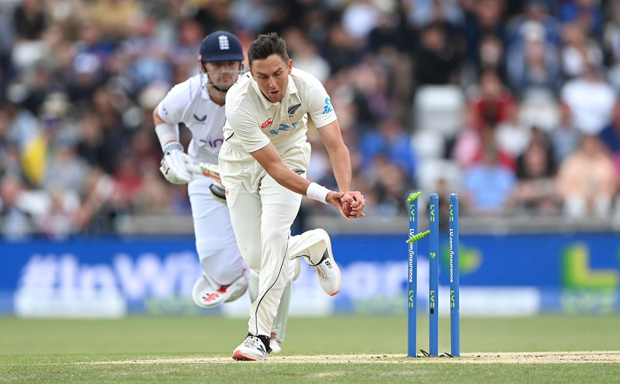 Alex Lees is run out by Trent Boult, England vs New Zealand, 3rd Test, Headingley, 4th day, June 26, 2022