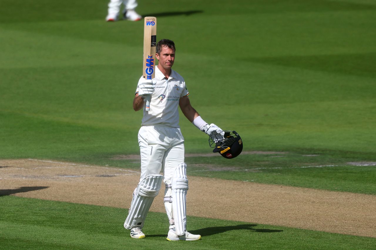 Wayne Madsen raises his century, Sussex vs Derbyshire, County Championship, Hove, June 26, 2022
