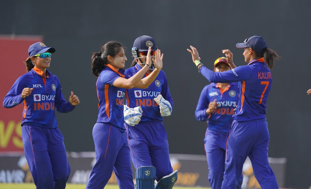 Renuka Singh celebrates a wicket, Sri Lanka vs India, 3rd women's T20I, Dambulla, June 27, 2022